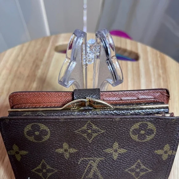 Louis Vuitton Brown Monogram Snap Wallet Snappy - Picture 5 of 17